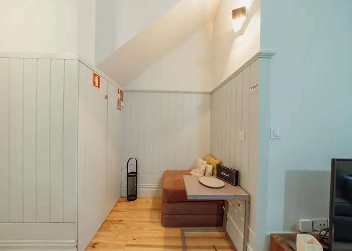 Cozy Flat With Terrace By Hosty