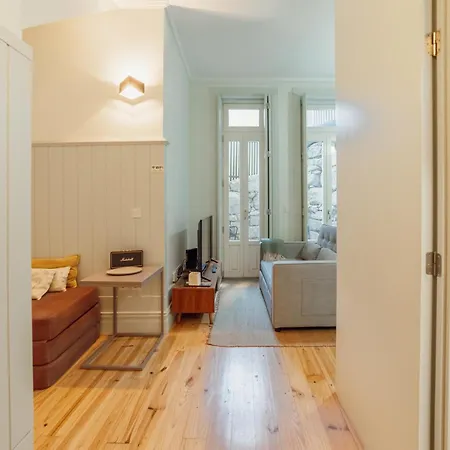 Cozy Flat With Terrace By Hosty *