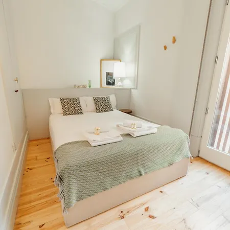 Cozy Flat With Terrace By Hosty Porto