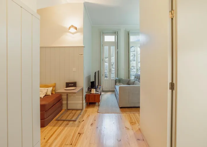 Cozy Flat With Terrace By Hosty *