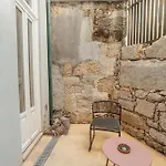 Lägenhet Cozy Flat With Terrace By Hosty *